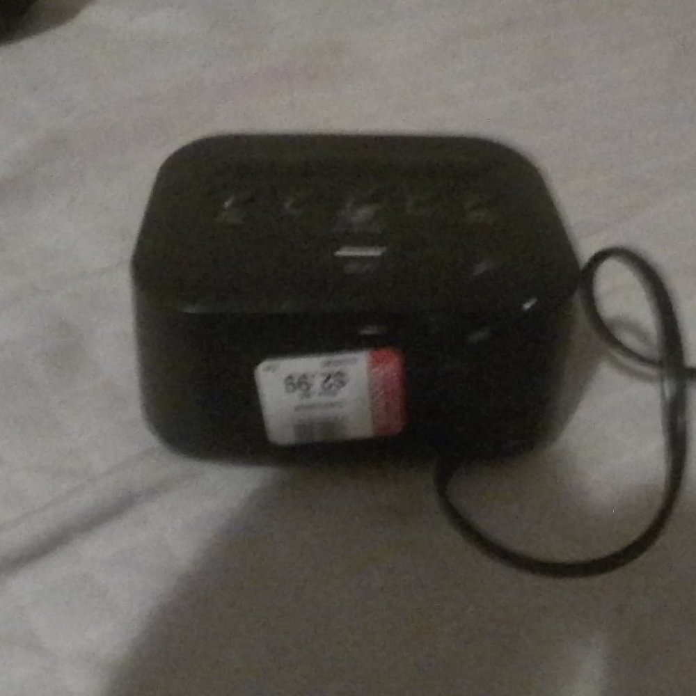 Sharp Alarm Clock With USB, Black - Picture 3 of 4
